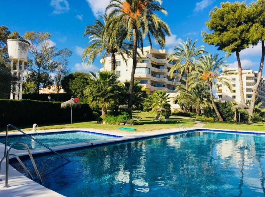 Habitacion Deluxe Con Bano Privado En Atalaya Apartagolf, Estepona Esterno foto