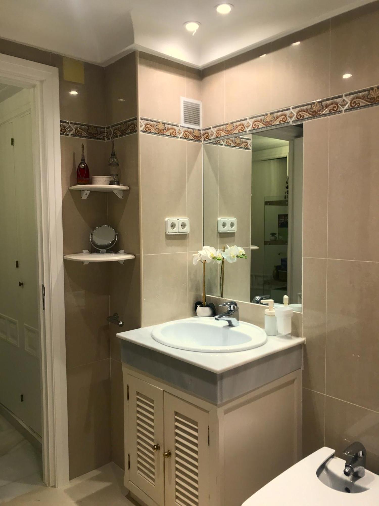 Habitacion Deluxe Con Bano Privado En Atalaya Apartagolf, Estepona Esterno foto